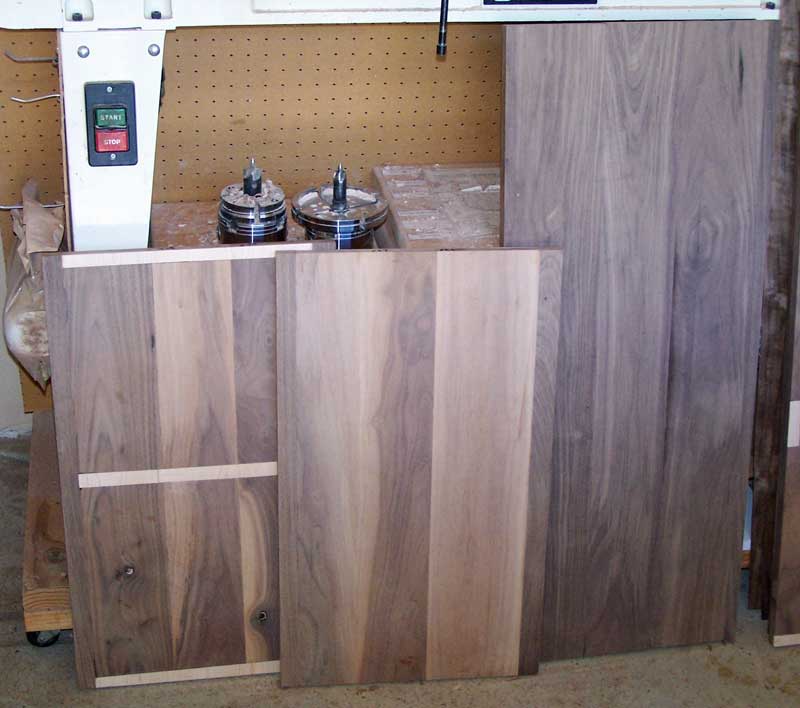 The sides and bottom of the lower cabinet