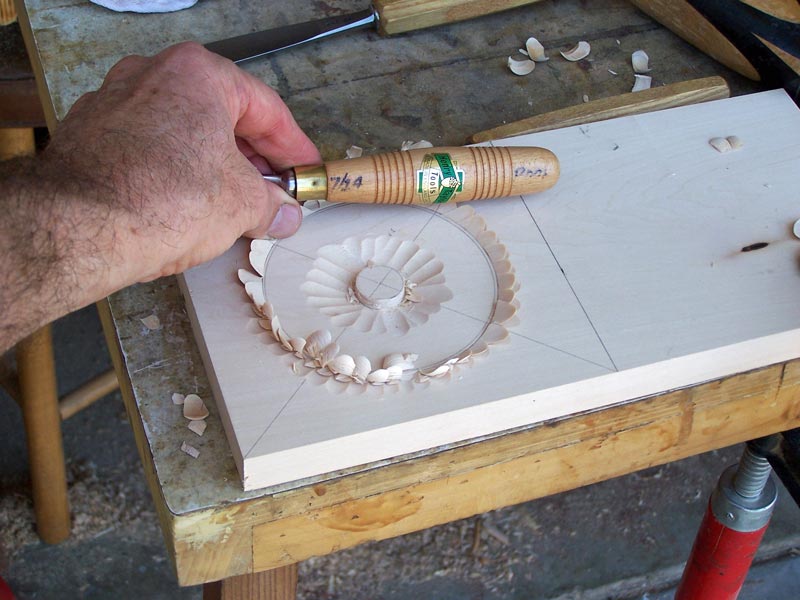 Carving the outer circle